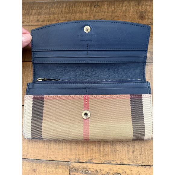 BURBERRY Calfskin House Check Porter Continental Wallet Navy Blue - Picture 8 of 14